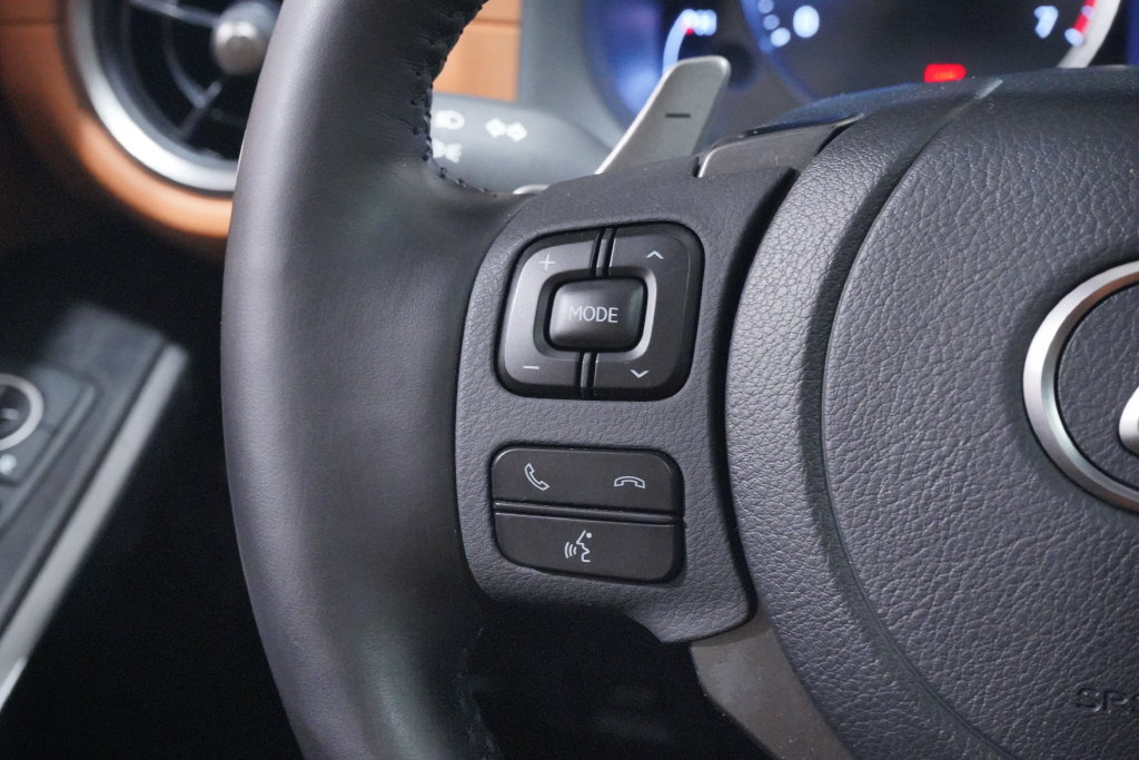 Used 2022 Lexus IS 300 w/ Premium Package RWD image 13