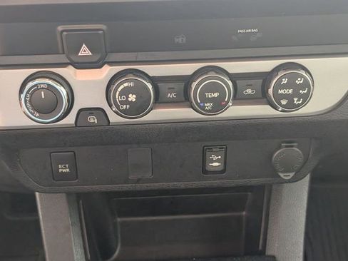 Used 2019 Toyota Tacoma SR w/ SR Convenience Package image 20