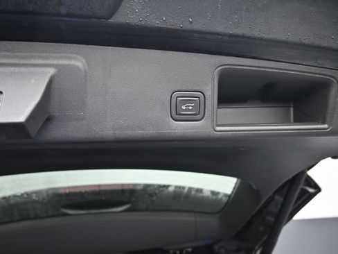 Used 2020 GMC Terrain SLT w/ Preferred Package AWD/4WD image 7