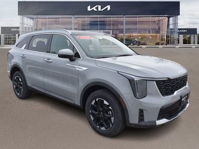 New 2026 Kia Sorento S w/ S Panoramic Sunroof Package