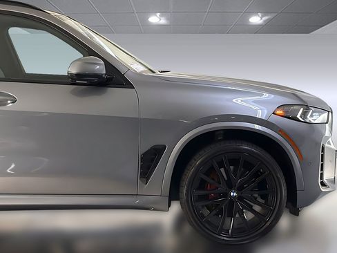 Used 2026 BMW X5 sDrive40i w/ M Sport Package RWD image 36