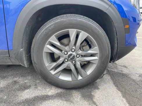 Used 2023 Kia Seltos LX image 4