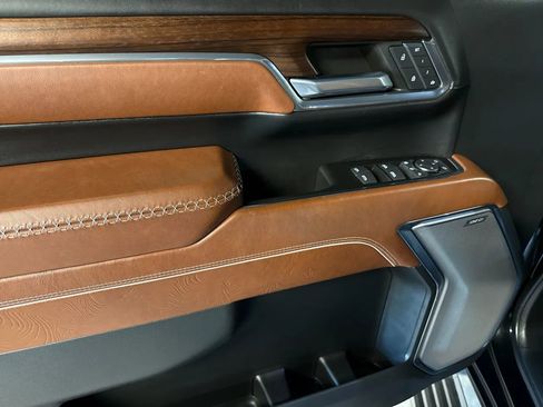 Used 2024 GMC Sierra 2500 Denali Ultimate w/ Max Trailering Package image 13