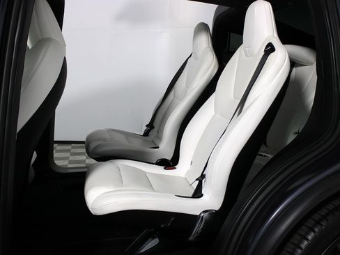 Used 2023 Tesla Model X AWD/4WD image 21