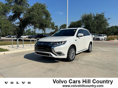 Used 2020 Mitsubishi Outlander GT image 1