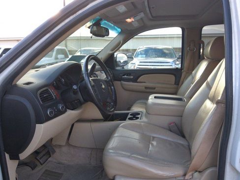 Used 2007 Chevrolet Avalanche LTZ image 16