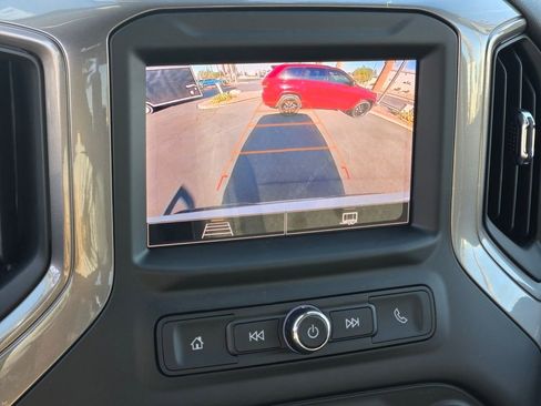 Certified 2025 Chevrolet Silverado 1500 Custom image 19