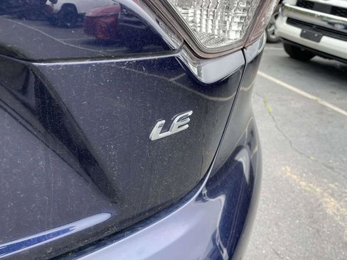 Used 2020 Toyota Corolla LE FWD image 13
