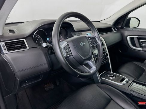 Used 2019 Land Rover Discovery Sport SE AWD/4WD image 9