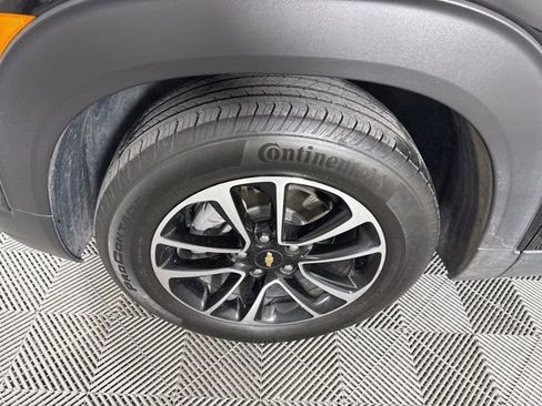 Used 2024 Chevrolet TrailBlazer LT w/ Convenience Package image 10