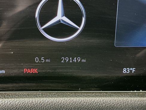 Used 2024 Mercedes-Benz EQB 250+ image 19