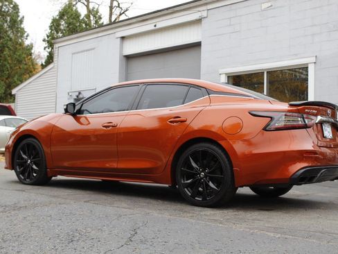 Used 2019 Nissan Maxima SR w/ Premium Package image 8
