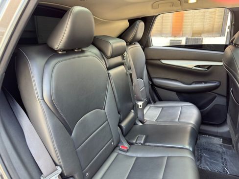 Used 2020 INFINITI QX50 Luxe w/ Navigation Package FWD image 41