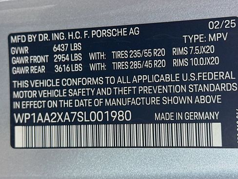 Used 2025 Porsche Macan 4 Electric AWD/4WD image 50