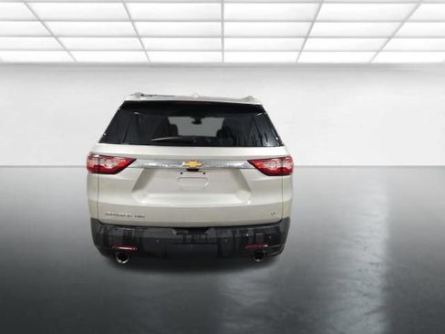 Used 2018 Chevrolet Traverse LT AWD/4WD image 6