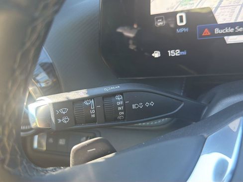 Used 2025 Chevrolet Equinox LT w/ Convenience Package II FWD image 22