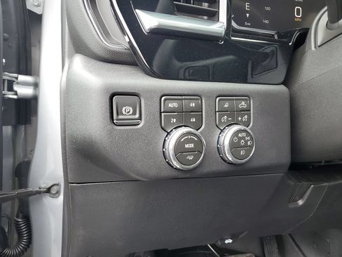 New 2026 GMC Sierra 2500 SLE w/ SLE Value Package; AWD/4WD image 19