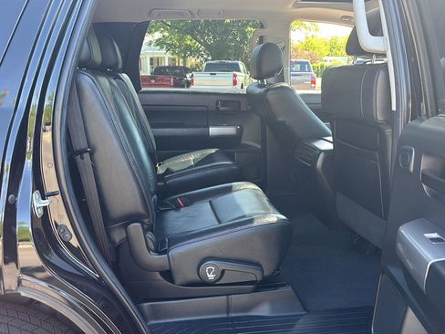 Used 2021 Toyota Sequoia TRD Pro AWD/4WD image 16