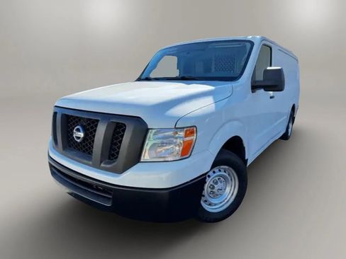 Used 2018 Nissan NV 2500 SV RWD image 1