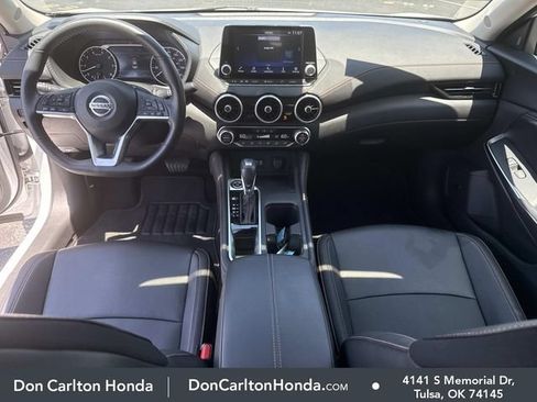 Used 2023 Nissan Sentra SR w/ SR Premium Package FWD image 15