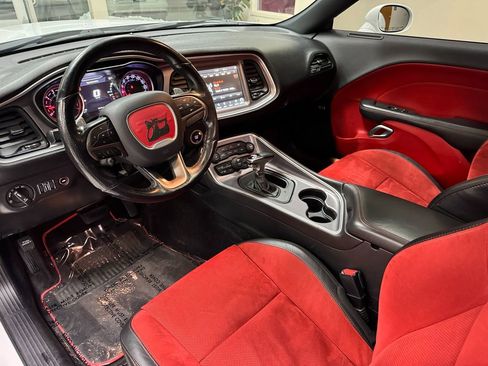 Used 2019 Dodge Challenger R/T Scat Pack w/ Plus Package image 16