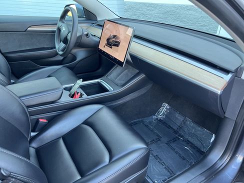 Used 2023 Tesla Model 3 Standard Range RWD image 21