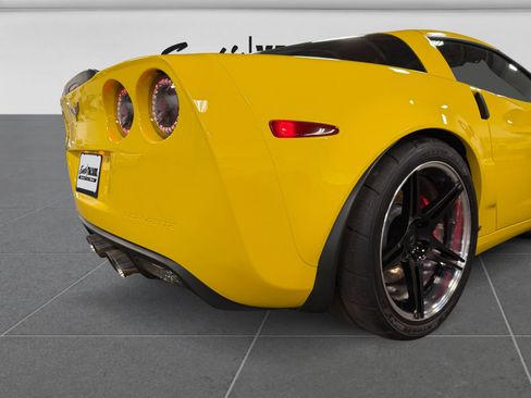 Used 2007 Chevrolet Corvette Z06 w/ Preferred Equipment Group RWD image 11