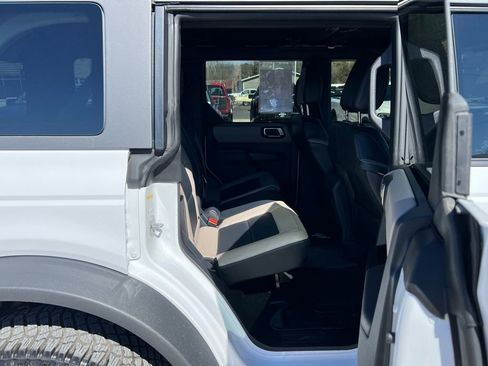 Used 2024 Ford Bronco Wildtrak image 19