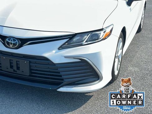 Used 2024 Toyota Camry LE image 10