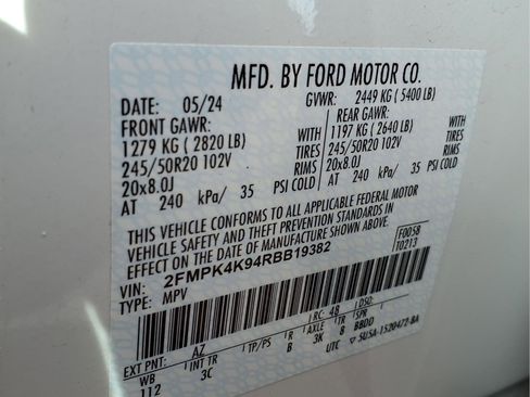 Used 2024 Ford Edge Titanium AWD/4WD image 24