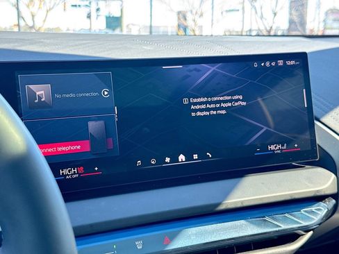 Used 2025 BMW X3 M50 w/ Premium Package image 26