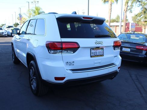 Used 2022 Jeep Grand Cherokee Limited AWD/4WD image 5