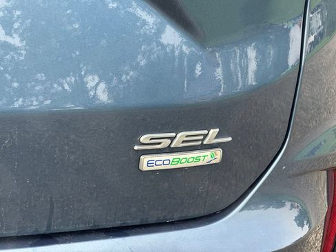 Used 2019 Ford Edge SEL w/ Equipment Group 201A FWD image 4