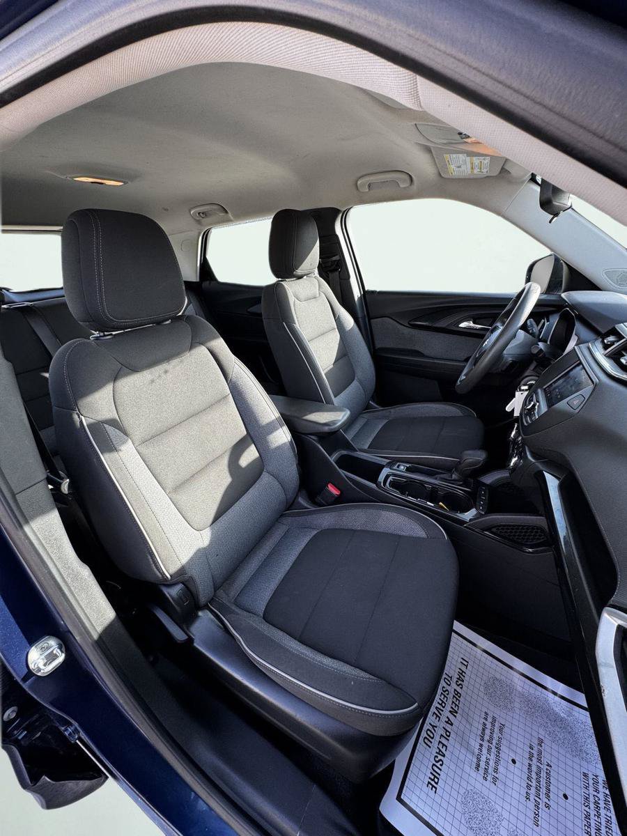 Used 2022 Chevrolet TrailBlazer LS AWD/4WD image 28