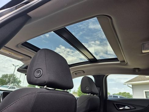 Used 2024 Chevrolet Malibu LT image 10