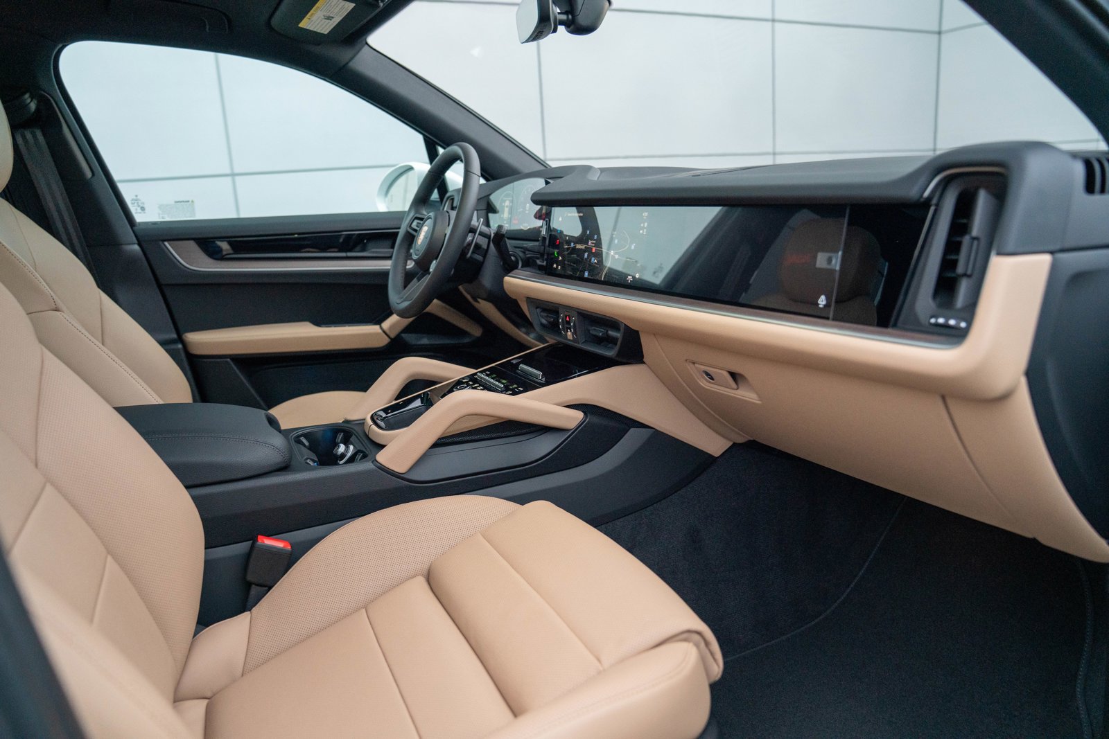 Certified 2026 Porsche Cayenne AWD/4WD image 25