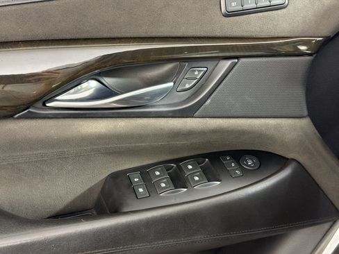 Used 2019 Cadillac Escalade Platinum AWD/4WD image 28