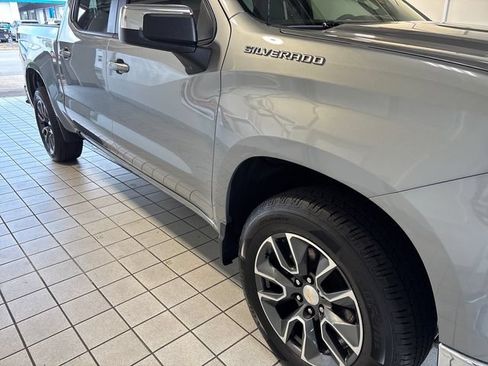 Used 2023 Chevrolet Silverado 1500 LT AWD/4WD image 20