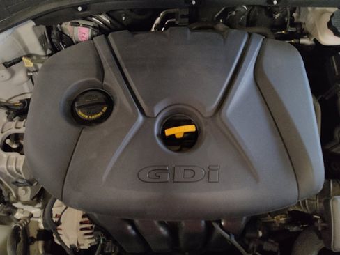 Used 2018 Hyundai Elantra GT w/ Tech Package 03 FWD image 30