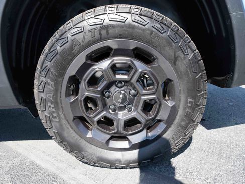 Certified 2025 Honda Ridgeline TrailSport+ image 28