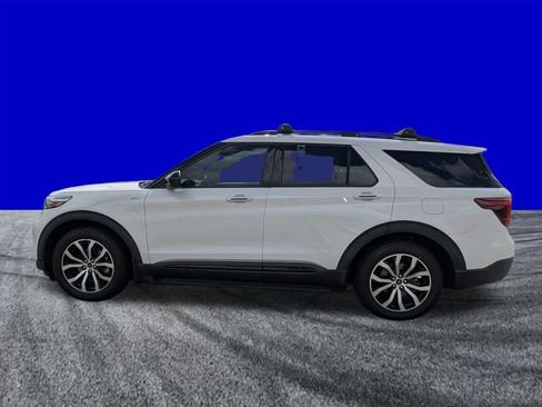 Certified 2022 Ford Explorer ST-Line w/ Class IV Trailer Tow Package RWD image 7