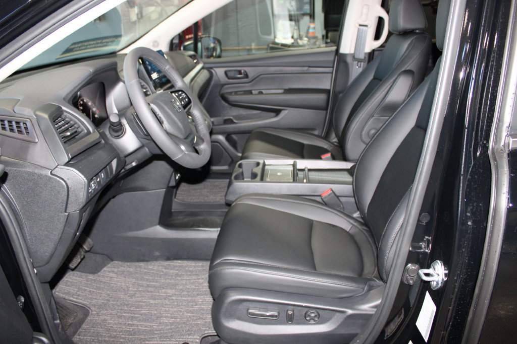 New 2027 Honda Odyssey EX-L image 17