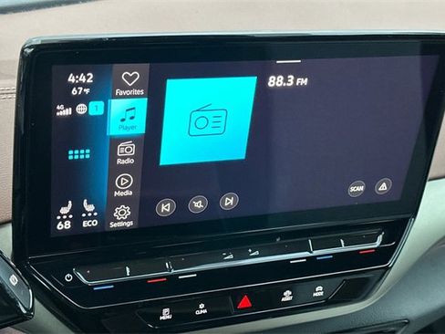 Used 2023 Volkswagen ID.4 Pro image 21