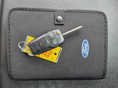 Used 2022 Ford Transit Connect XL FWD image 24