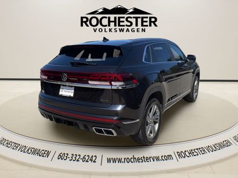 Used 2024 Volkswagen Atlas Cross Sport SEL R-Line AWD/4WD image 7