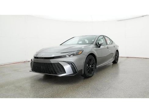 New 2026 Toyota Camry SE image 40