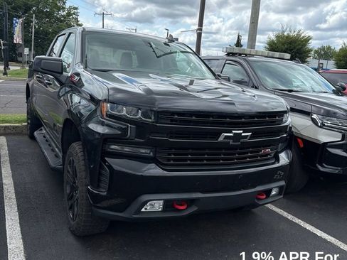 Used 2021 Chevrolet Silverado 1500 LT Trail Boss w/ LPO, Dark Essentials Package AWD/4WD image 1