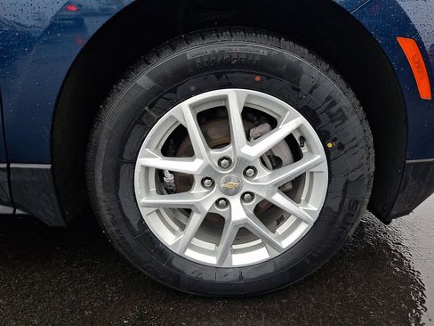 Used 2023 Chevrolet Equinox LT AWD/4WD image 8