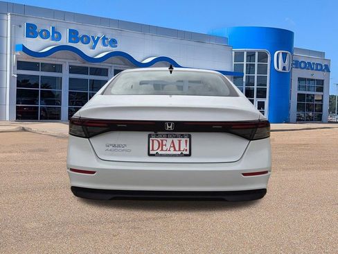 New 2026 Honda Accord SE image 6