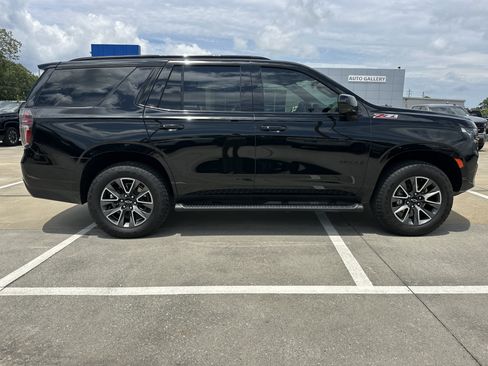Used 2023 Chevrolet Tahoe Z71 AWD/4WD image 4